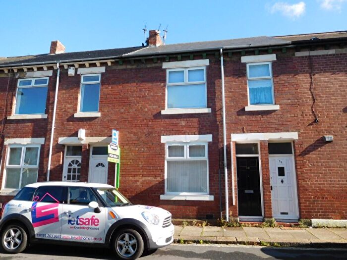 1 Bedroom Flat To Rent In Percy Street, Wallsend. . **Excellent Value**, NE28