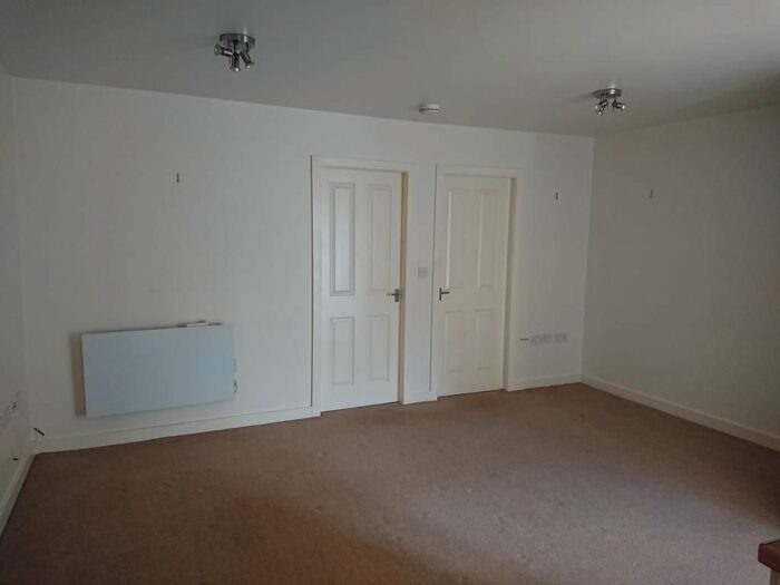 2 Bedroom Flat To Rent In Eaves Lane, Chorley, PR6