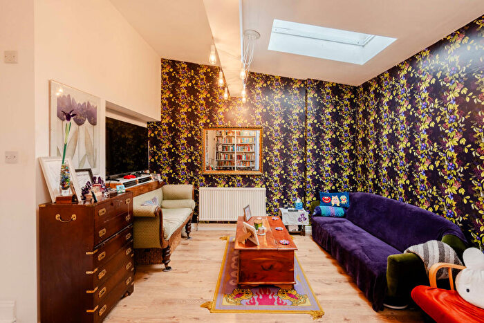 1 Bedroom Flat For Sale In Filton Avenue, Horfield, Bristol, BS7