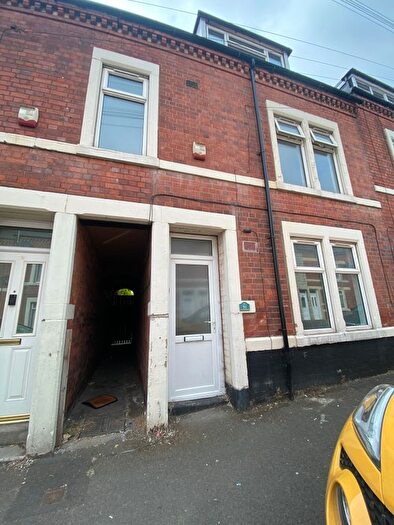 5 Bedroom Terraced House To Rent In Chaucer Street, Mansfield, Nottinghamshire, NG18