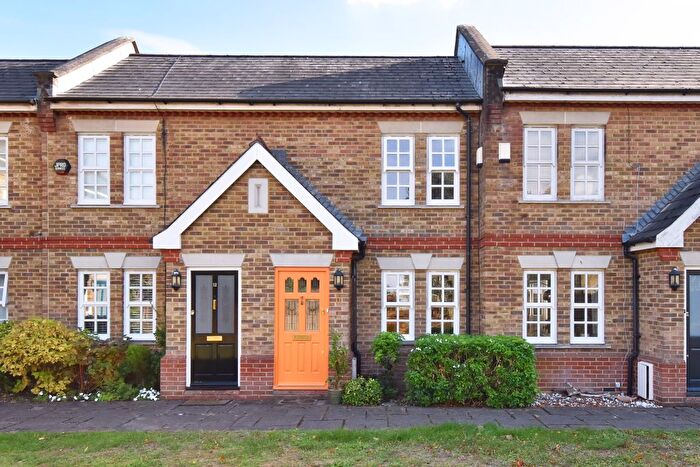 2 Bedroom Property For Sale In , Meredith Mews, Brockley, SE4