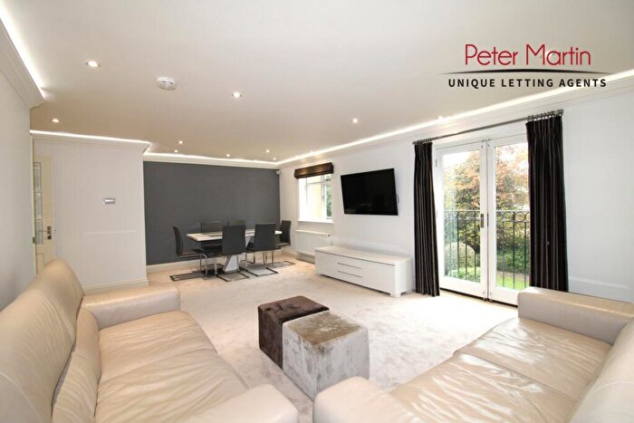 2 Bedroom Apartment To Rent In Riverside Gardens, Finchley, N3