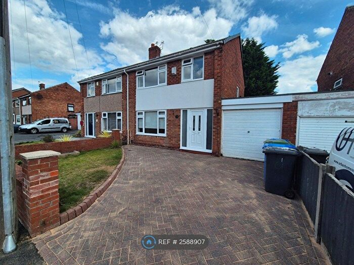 3 Bedroom Semi-Detached House To Rent In Hilton Avenue, Great Sankey, Warrington, WA5