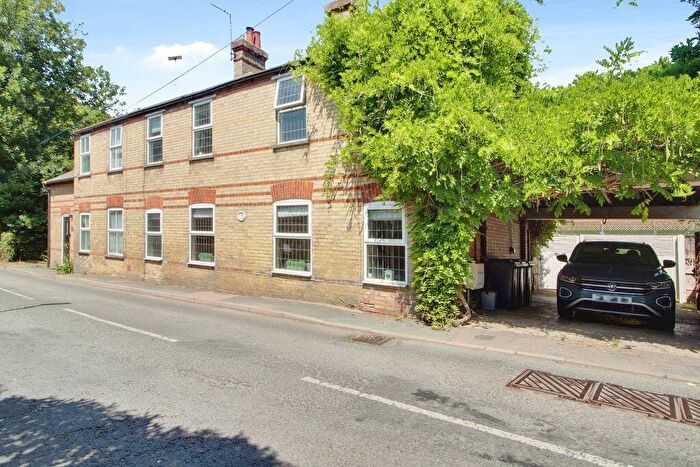 4 Bedroom Semi-Detached House For Sale In Station Lane, Offord Cluny, PE19