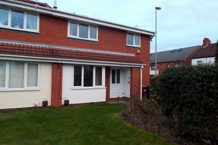 2 Bedroom Property To Rent In The Carousels, Burton-On-Trent, DE14
