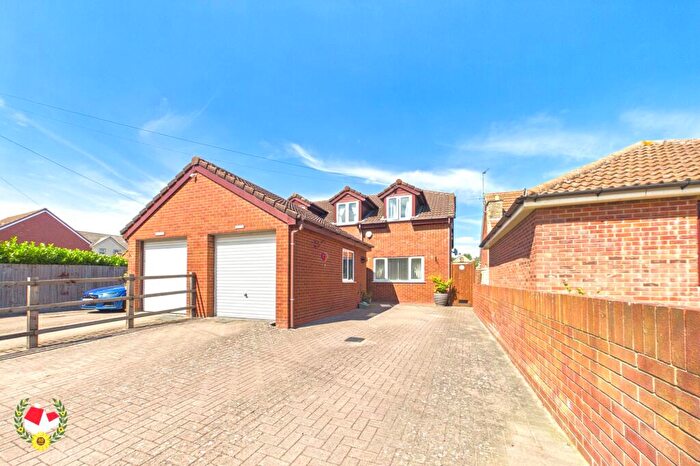 4 Bedroom Semi Detached House For Sale In Naas Lane, Quedgeley, GL2
