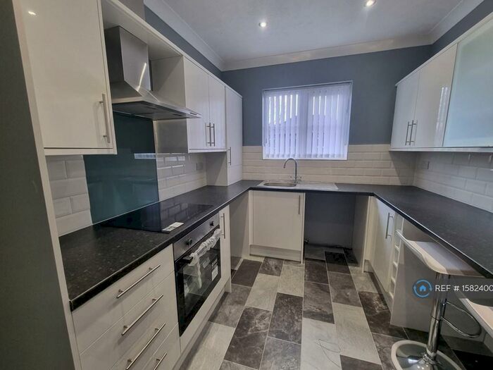 2 Bedroom Flat To Rent In Woodbury Road, Sheffield, S9