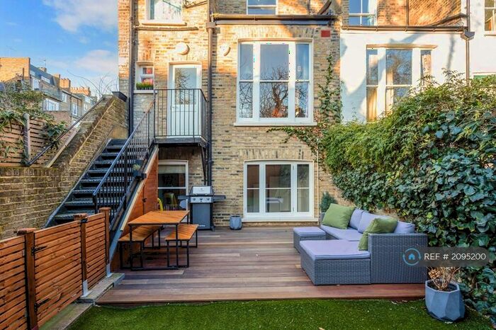 3 Bedroom End Of Terrace House To Rent In Balfour Road, London, N5