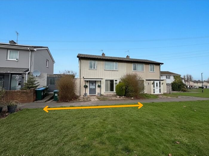 3 Bedroom Semi Detached House For Sale In Dilcock Way, Coventry, CV4