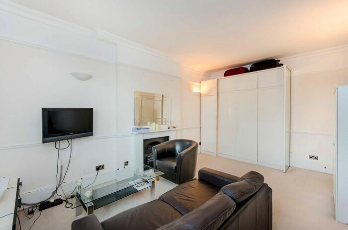 Studio To Rent In Lowndes Street, Knightsbridge, London, SW1X