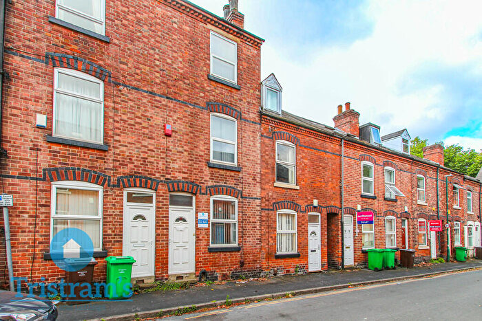 4 Bedroom Terraced House To Rent In Hart Street, Lenton, NG7
