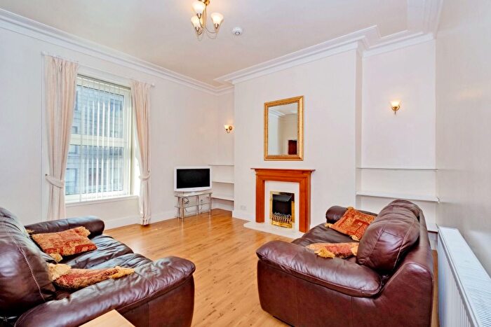1 Bedroom Flat To Rent In Crown Street, City Centre, Aberdeen, AB11