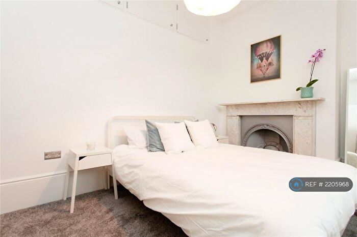 1 Bedroom Flat To Rent In Northchurch Road, London, N1