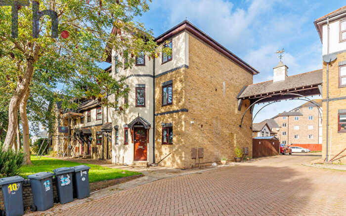 4 Bedroom End Of Terrace House For Sale In Newport, Isle Of Wight, PO30