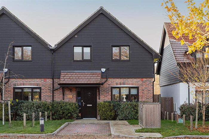 3 Bedroom House For Sale In Kings Cross Lane, South Nutfield, Redhill, RH1