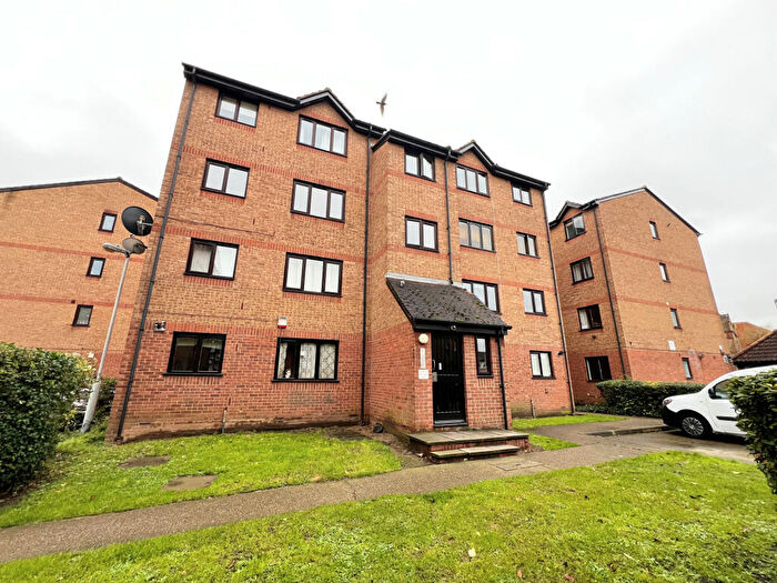 1 Bedroom Apartment To Rent In Glenville Grove, New Cross, SE8