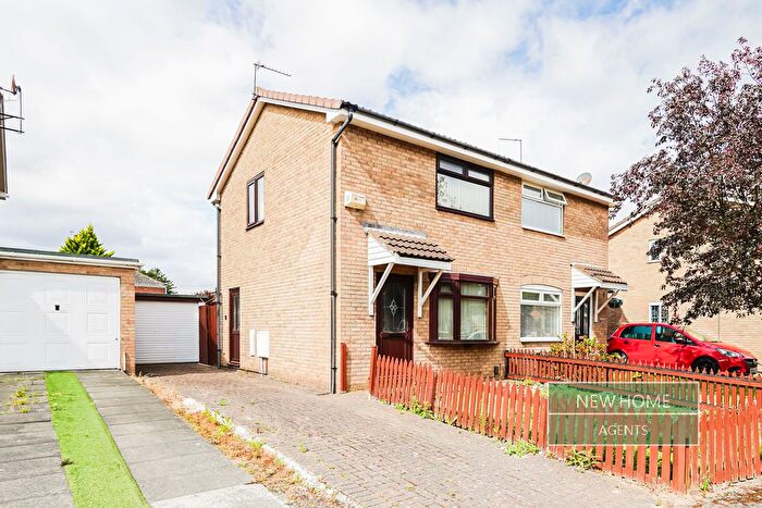 2 Bedroom Semi-Detached House For Sale In Hamilton Grove, Middlesbrough, TS6