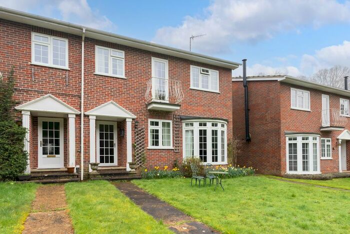 3 Bedroom End Of Terrace House For Sale In The Rookery, Westcott, Dorking, RH4