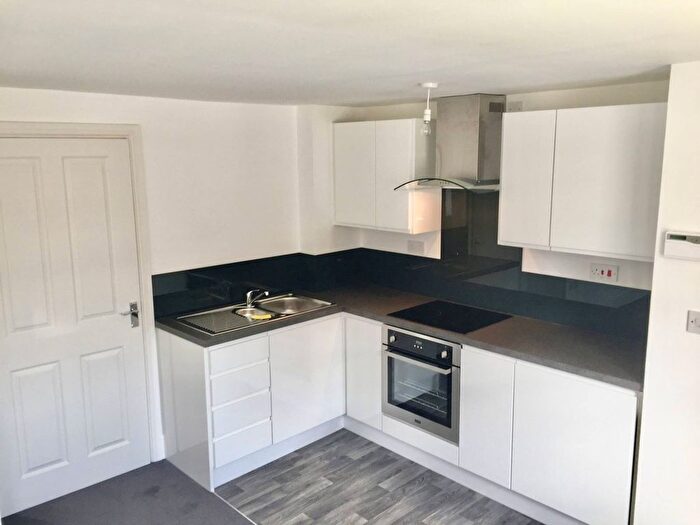 2 Bedroom Flat For Sale In Higham Common Road, S75