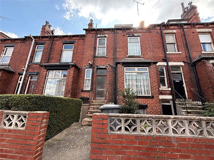 2 Bedroom Terraced House For Sale In Pasture View, Leeds, West Yorkshire, LS12