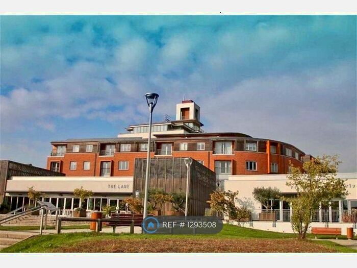 1 Bedroom Flat To Rent In Castle Quay, Bedford MK40