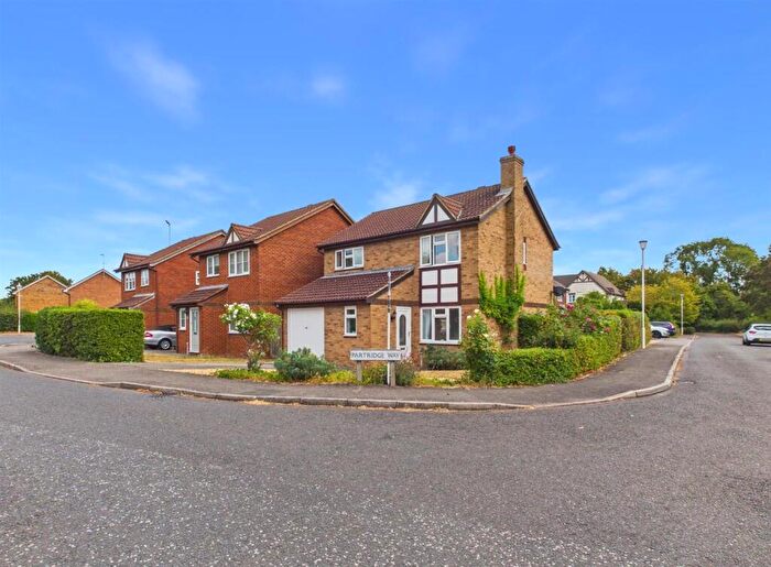 4 Bedroom Detached House For Sale In Partridge Way, Watermead, Aylesbury, HP19