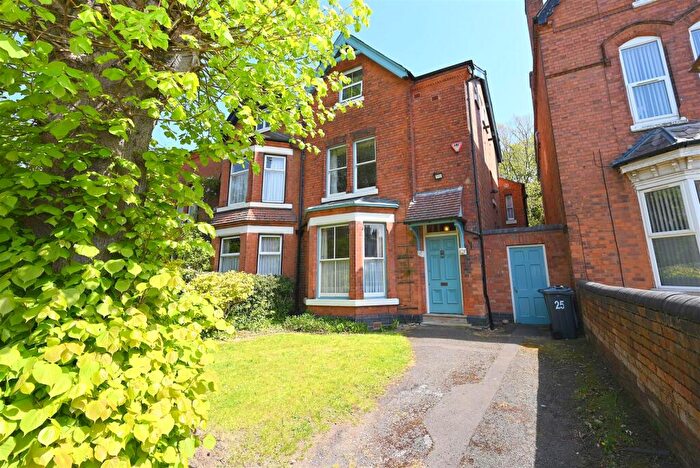 4 Bedroom Semi-Detached House For Sale In Clarendon Road, Edgbaston, Birmingham, B16