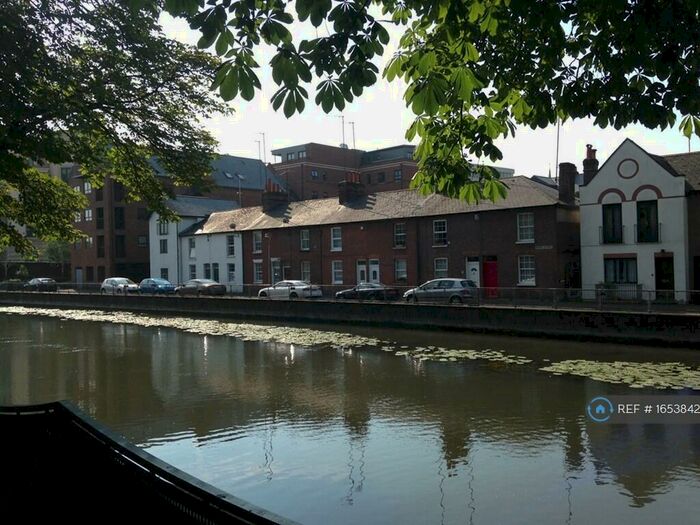 3 Bedroom Terraced House To Rent In Blakes Cottages, Reading, RG1