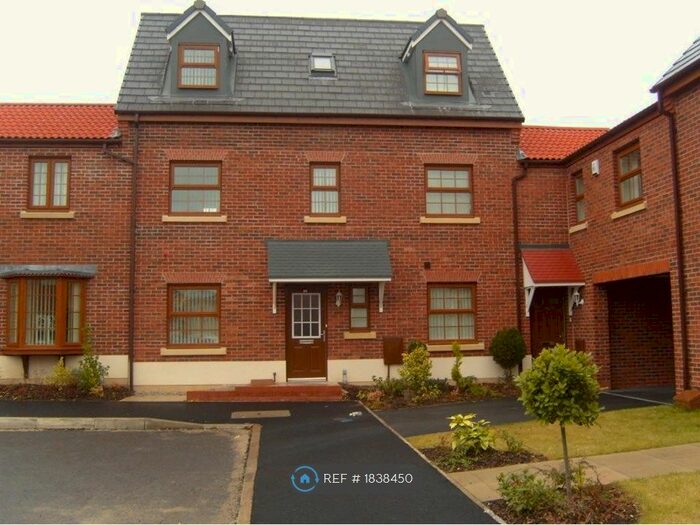 4 Bedroom Semi-Detached House To Rent In Durham Drive, Buckshaw Village, Chorley, PR7