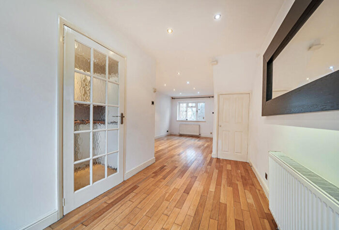2 Bedroom Terraced House For Sale In Pendragon Walk, London, NW9