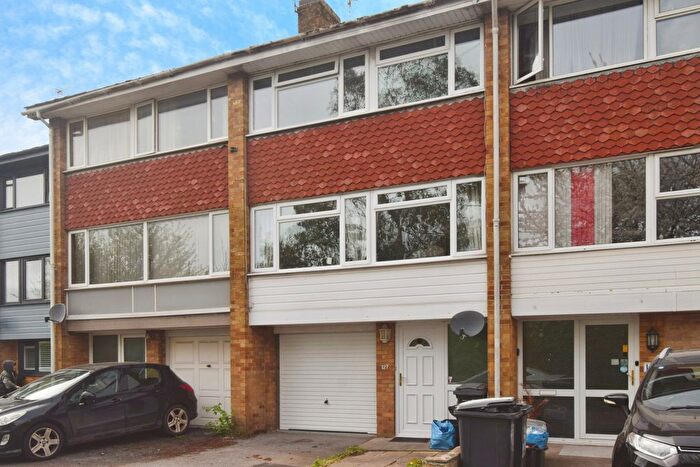 3 Bedroom Town House To Rent In Bath Road, Bridgwater, TA6