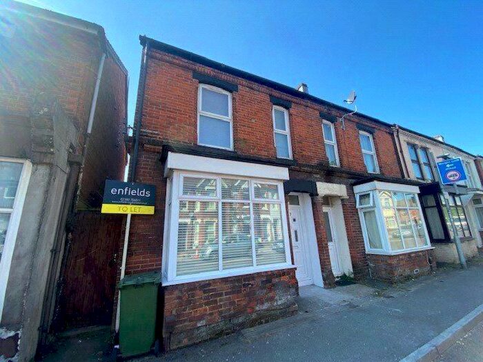 3 Bedroom Terraced House To Rent In St. Denys Road, Southampton, SO17