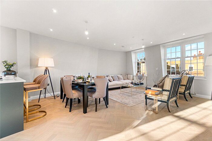 3 Bedroom Flat For Sale In Gibbard Mews, Wimbledon, SW19