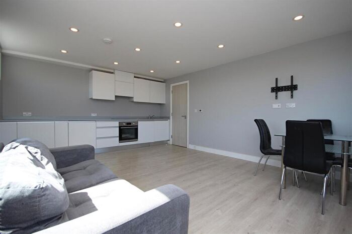 2 Bedroom Apartment To Rent In Neasden Lane, Neasden, NW10