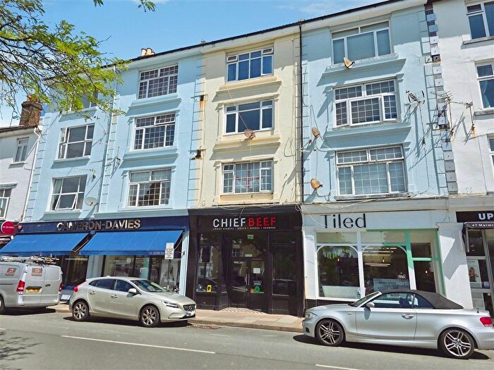 2 Bedroom Flat For Sale In Marmion Road, Southsea, PO5
