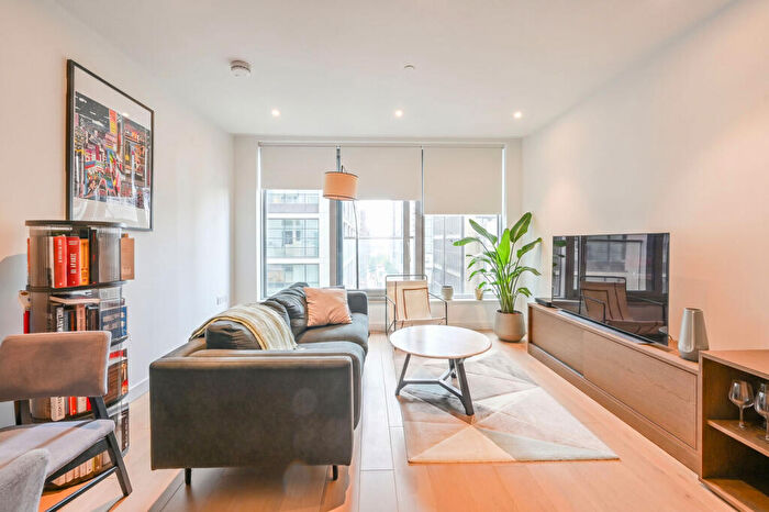 1 Bedroom Flat For Sale In Park Drive, Canary Wharf, London, E14