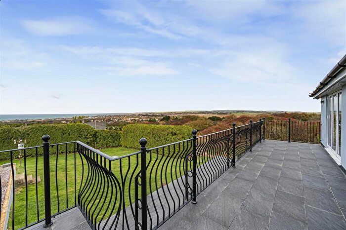 3 Bedroom Detached Bungalow For Sale In Chene Road, Peacehaven, BN10