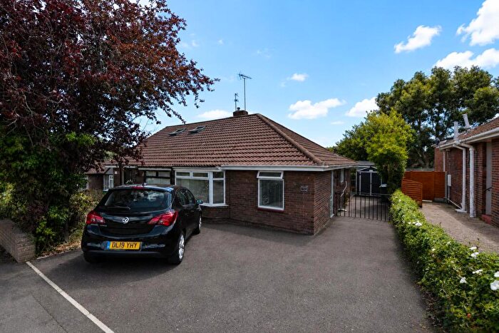 2 Bedroom Bungalow For Sale In Nicholas Crescent, Fareham, PO15