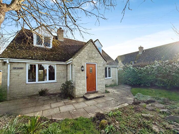 3 Bedroom Detached House For Sale In Buckland Road, Wantage, Oxfordshire, OX12