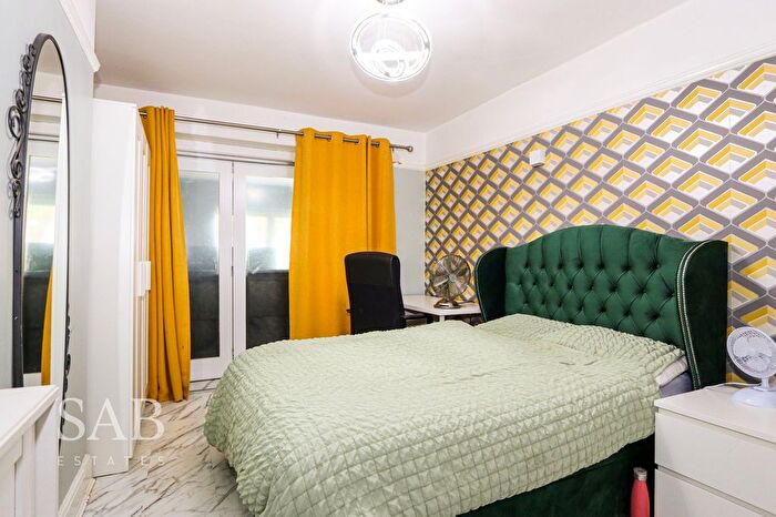 1 Bedroom Property To Rent In Harvey Road, Northolt, UB5