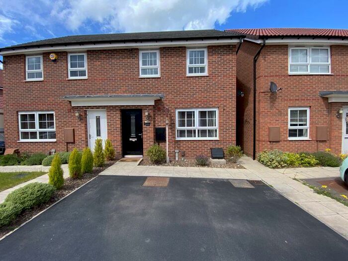 3 Bedroom Semi-Detached House To Rent In Top Knot Road, Nuneaton, CV11