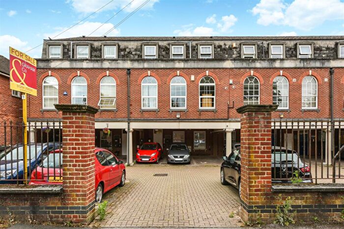 1 Bedroom Apartment For Sale In / East Street, Andover, SP10