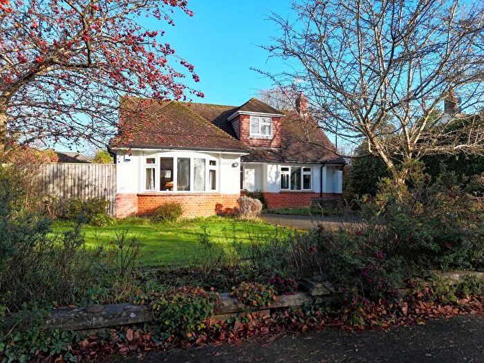 4 Bedroom Detached House For Sale In Park Homer Drive, Colehill, BH21