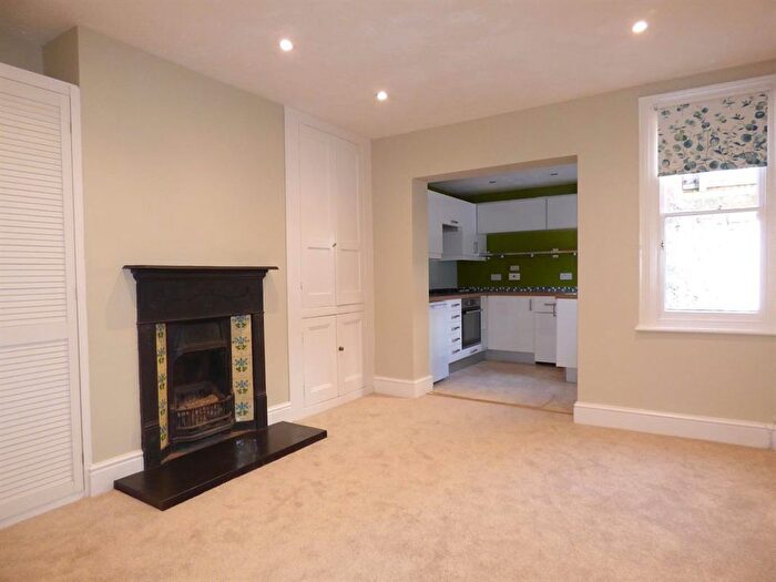 2 Bedroom End Of Terrace House For Sale In Oxford Road, Malvern, Worcestershire, WR14