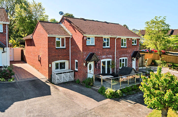5 Bedroom Semi-Detached House For Sale In Holly Park Close, Plymouth, Devon, PL5