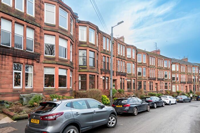2 Bedroom Flat To Rent In Marlborough Avenue, Flat -, Broomhill, Glasgow, G11