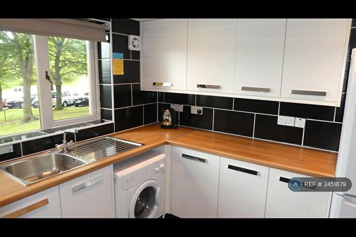 3 Bedroom Flat To Rent In Hmo Licenced - St Mungo Ave, Glasgow, G4