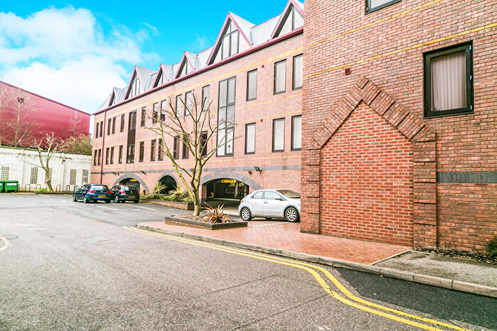 1 Bedroom Flat To Rent In East Street, Reading, RG1