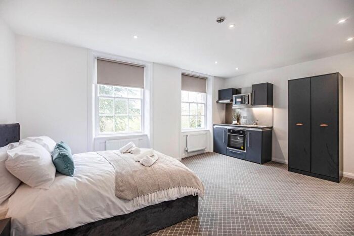 Studio To Rent In Clare Hall Manor, Hertfordshire, EN6