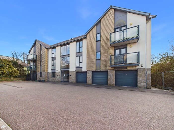2 Bedroom Flat For Sale In Jubilee Drive, Redruth, TR15